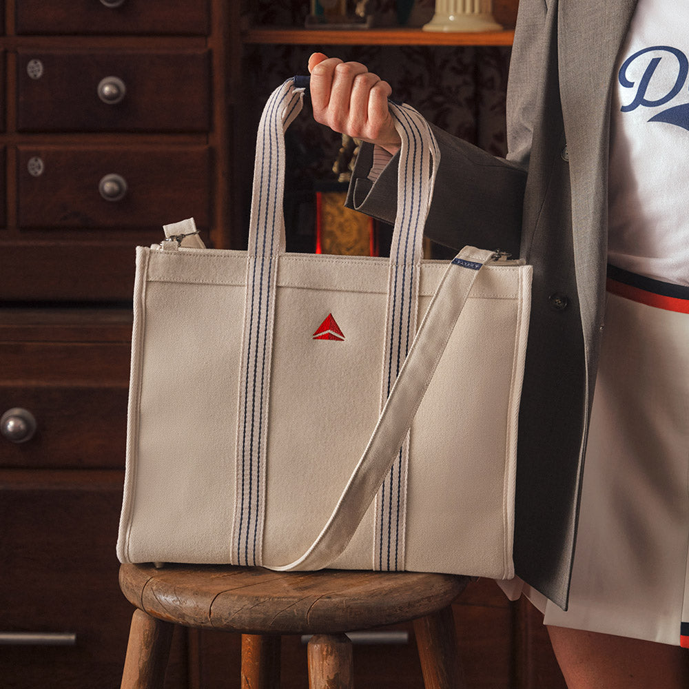 Canvas Travel Tote – Delta Shop