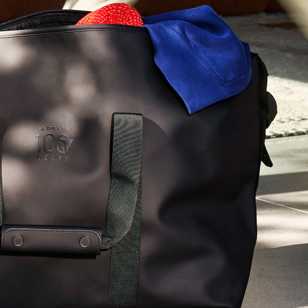 The Ultimate Weekender Bag | Delta Shop